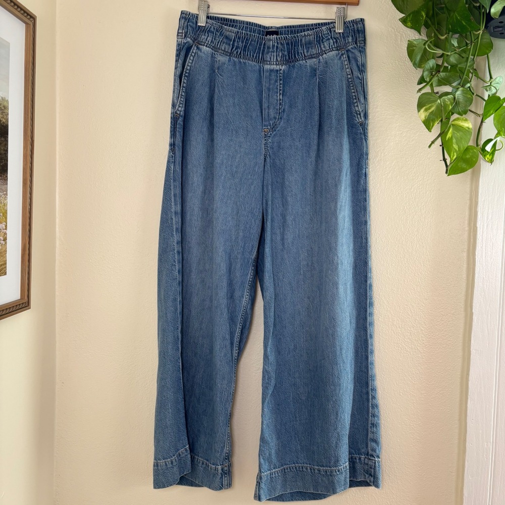 Gap denim wide leg pull on denim flowy pants elastic waist medium wash cropped M